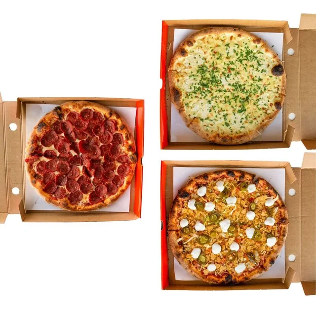 3 Regular Pizzas